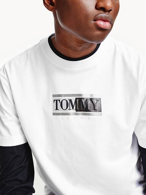 Muške Tommy Hilfiger Metallic Logo Organic Cotton Classic Majice Bela | TH057ASE