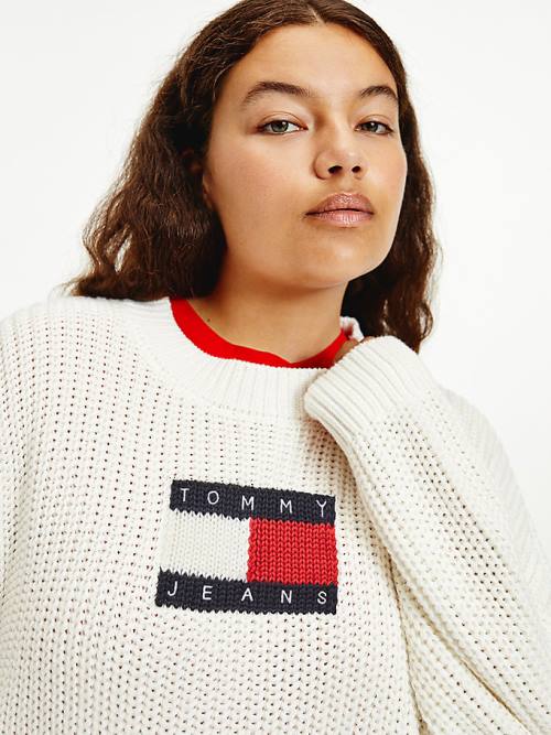 Ženske Tommy Hilfiger Curve Tommy Flag Badge Chunky Knit Jumper Džemper Bela | TH523OKG