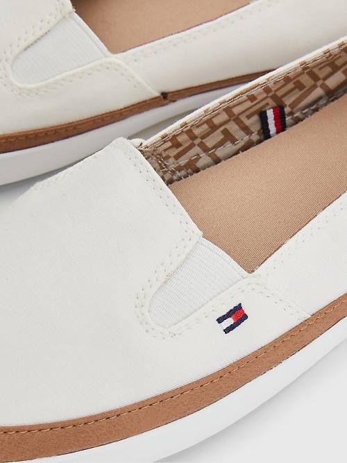 Ženske Tommy Hilfiger Iconic Slip-On Patike Bela | TH397MFK